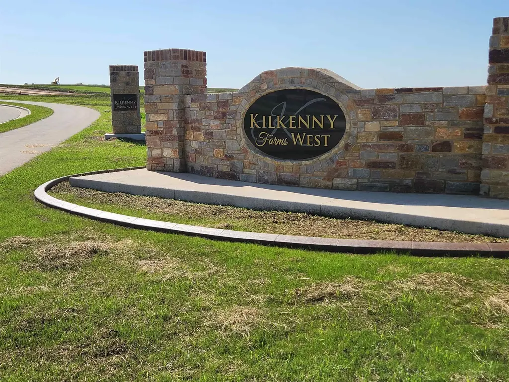 905 Kyron Drive, Waunakee