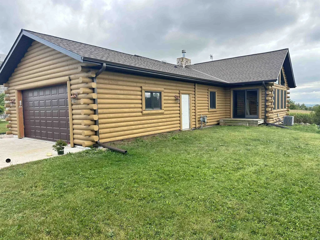 N677 Hoover Road, Ashippun