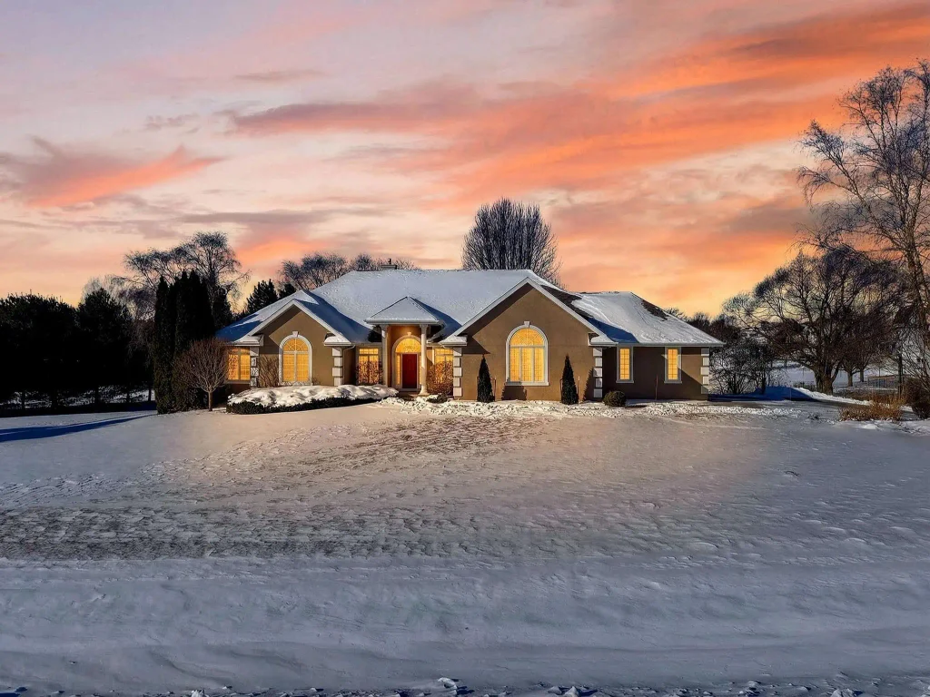 7726 Pamela Circle, Middleton