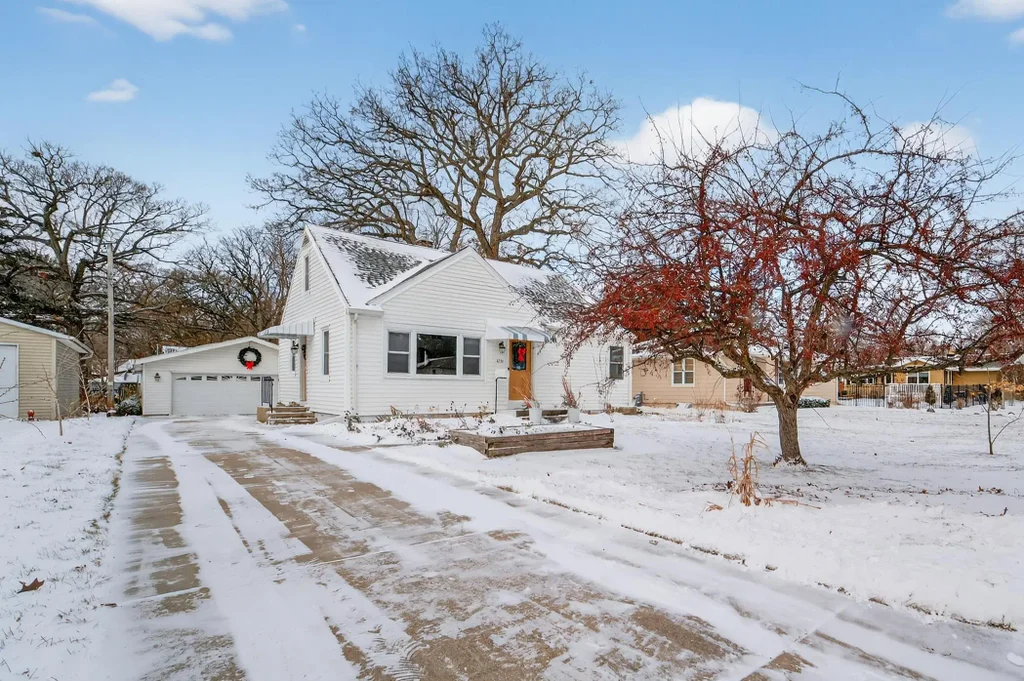 4711 Roigan Terrace, Monona