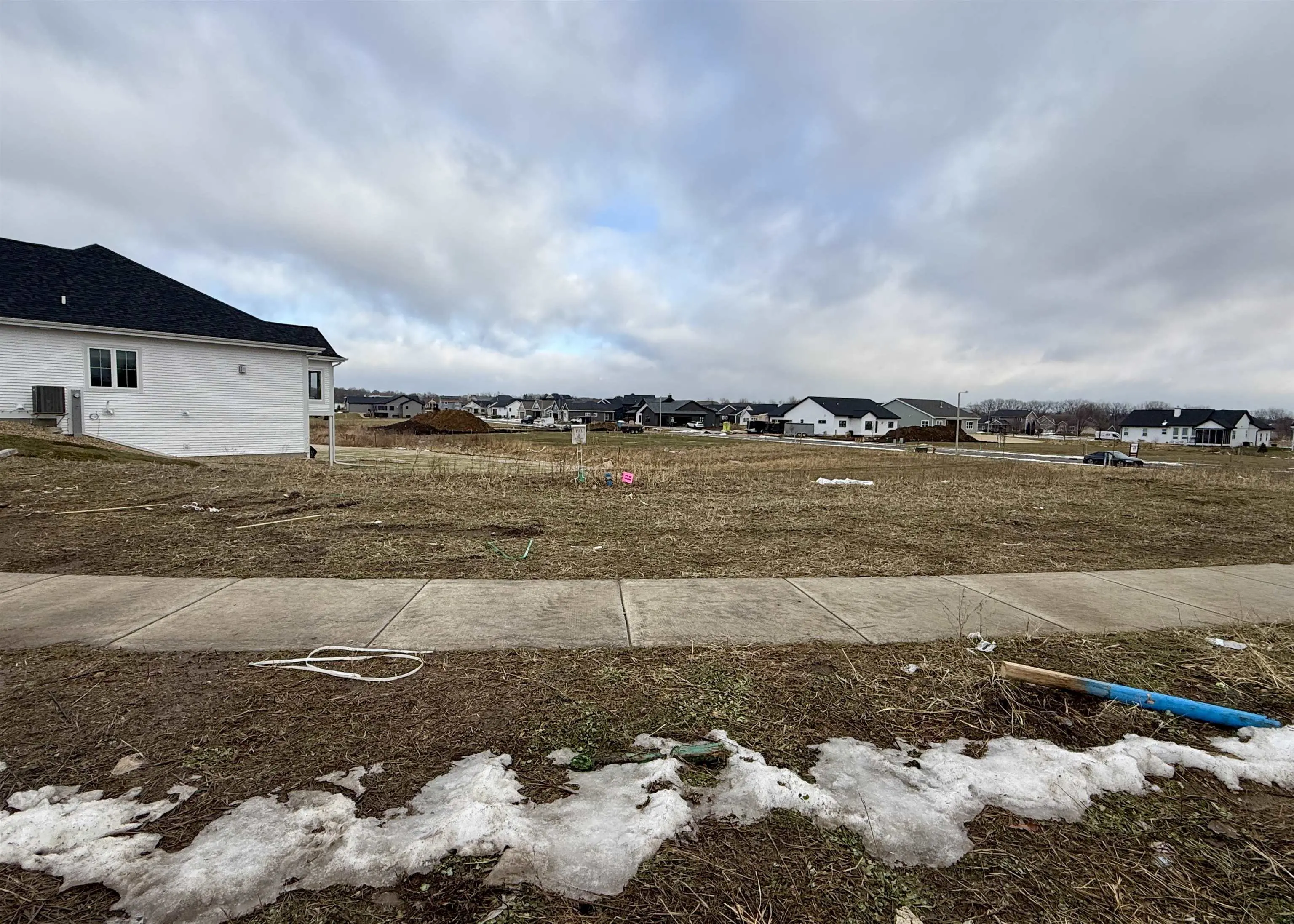 Photo of Listing #2013910