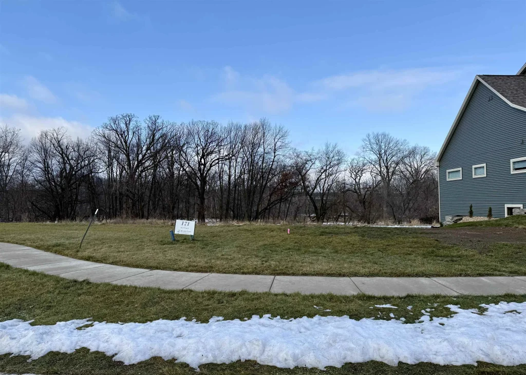 7786 Bluestem Trail, Deforest