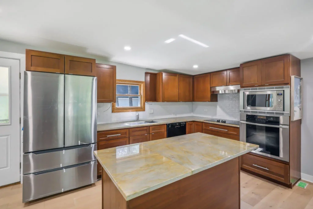 W2705 Highway 82, Marion