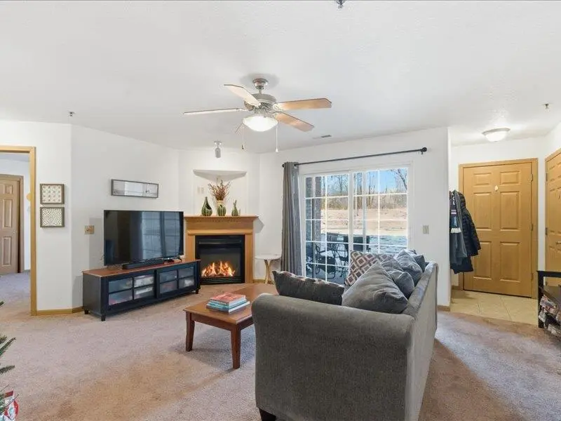 Photo of Listing #2013987