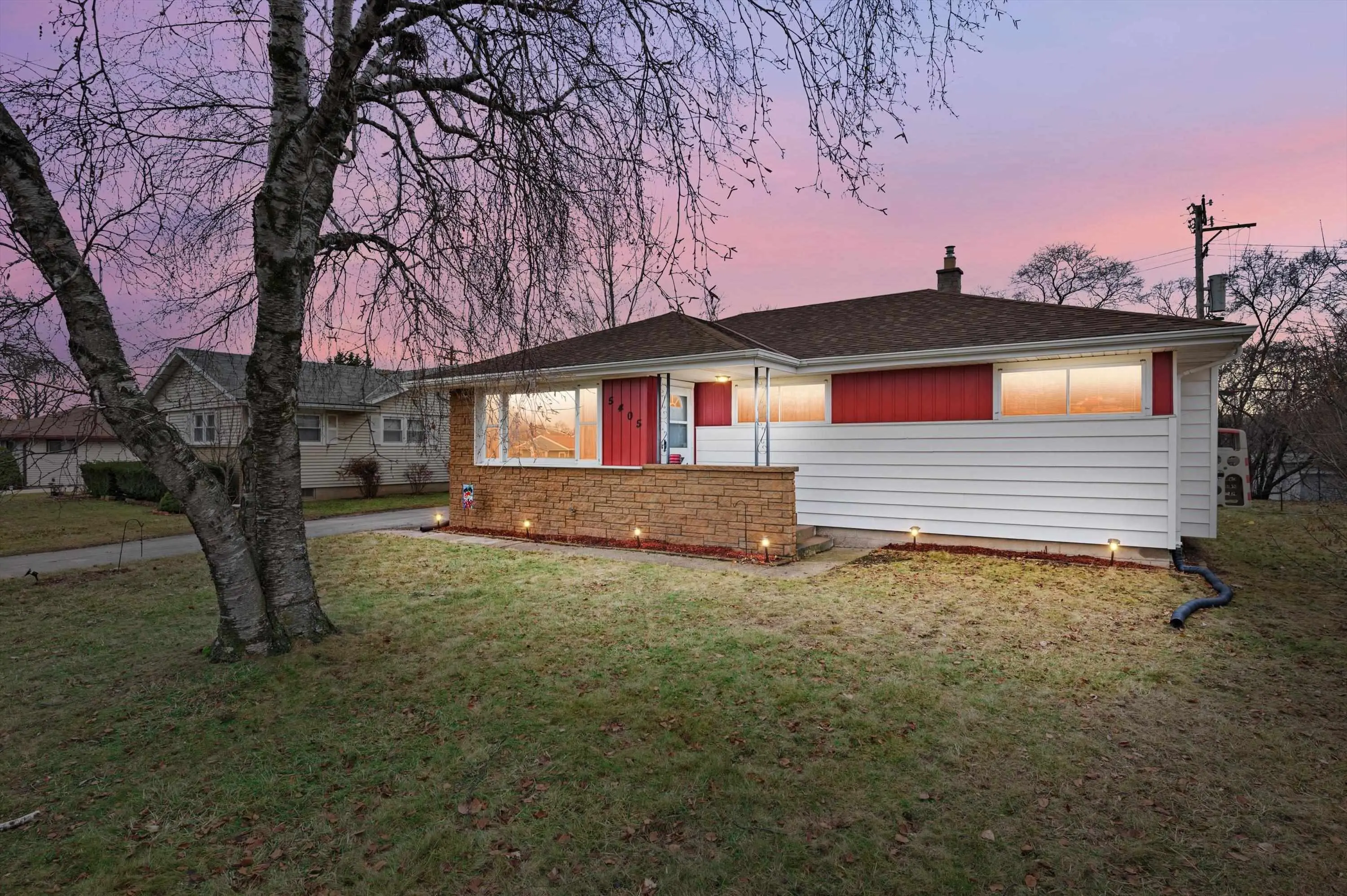 Photo of Listing #2014051