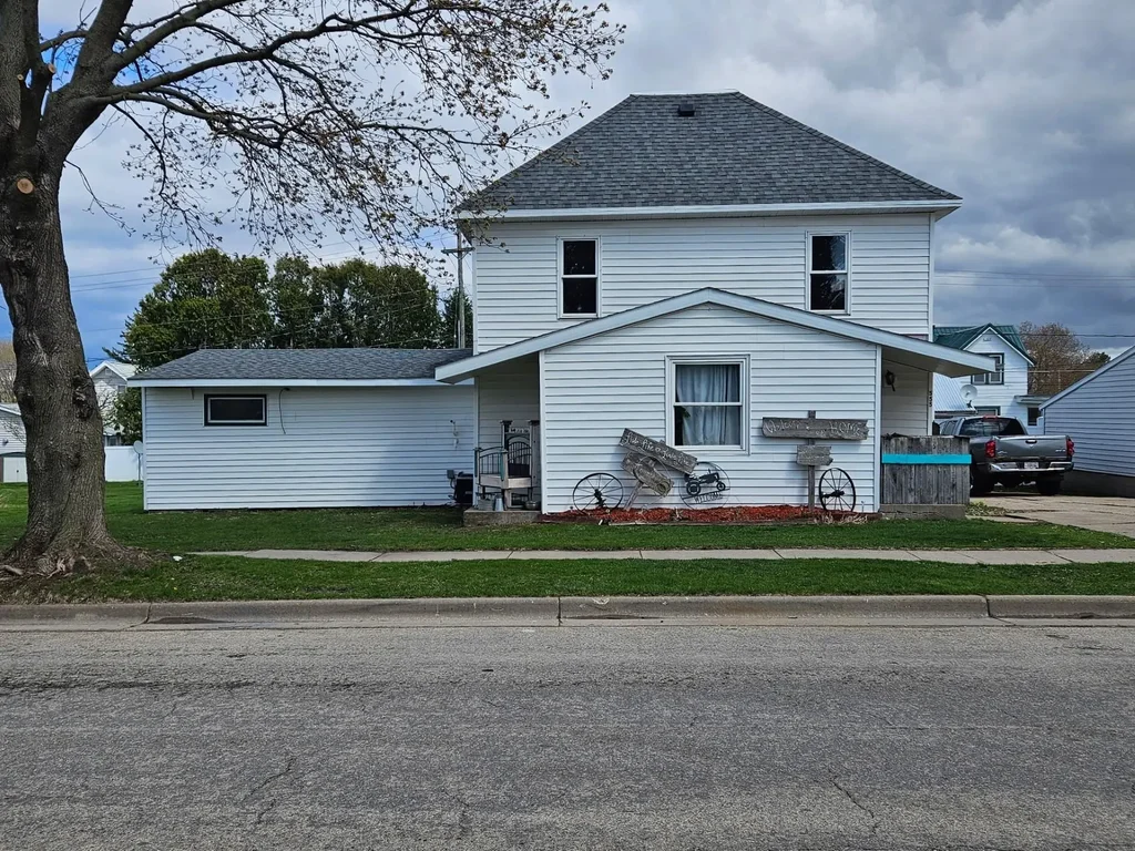555 Jefferson Street, Fennimore