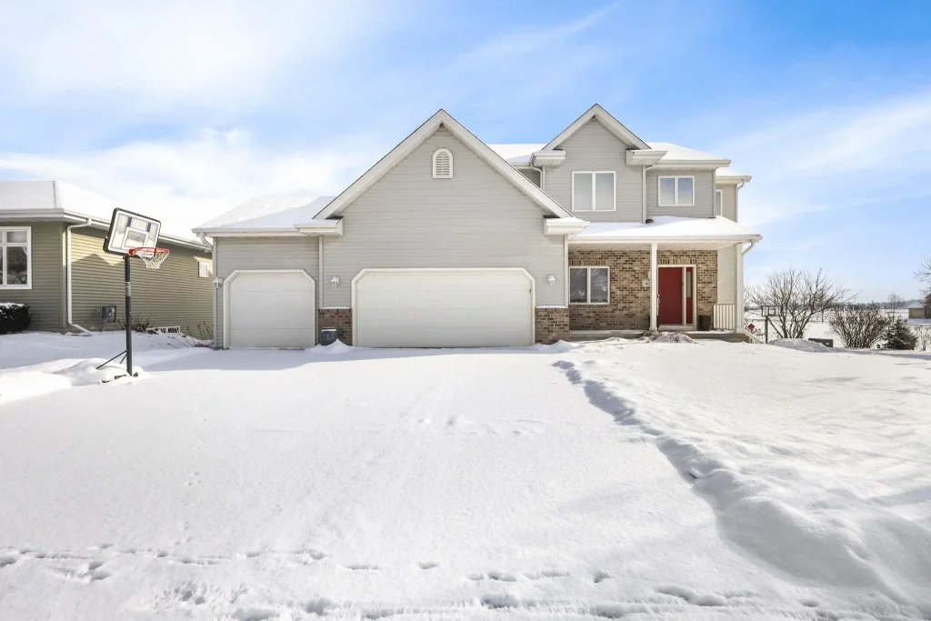 423 Fargo Trail, Madison