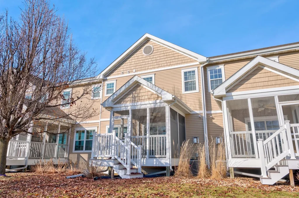 608 Bear Claw Way, Madison