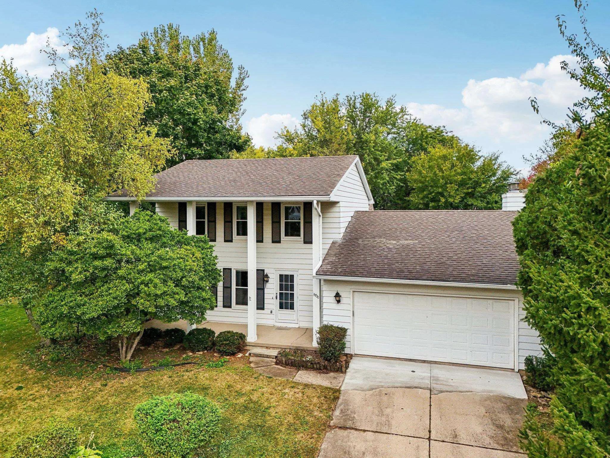 Photo of Listing #2014205