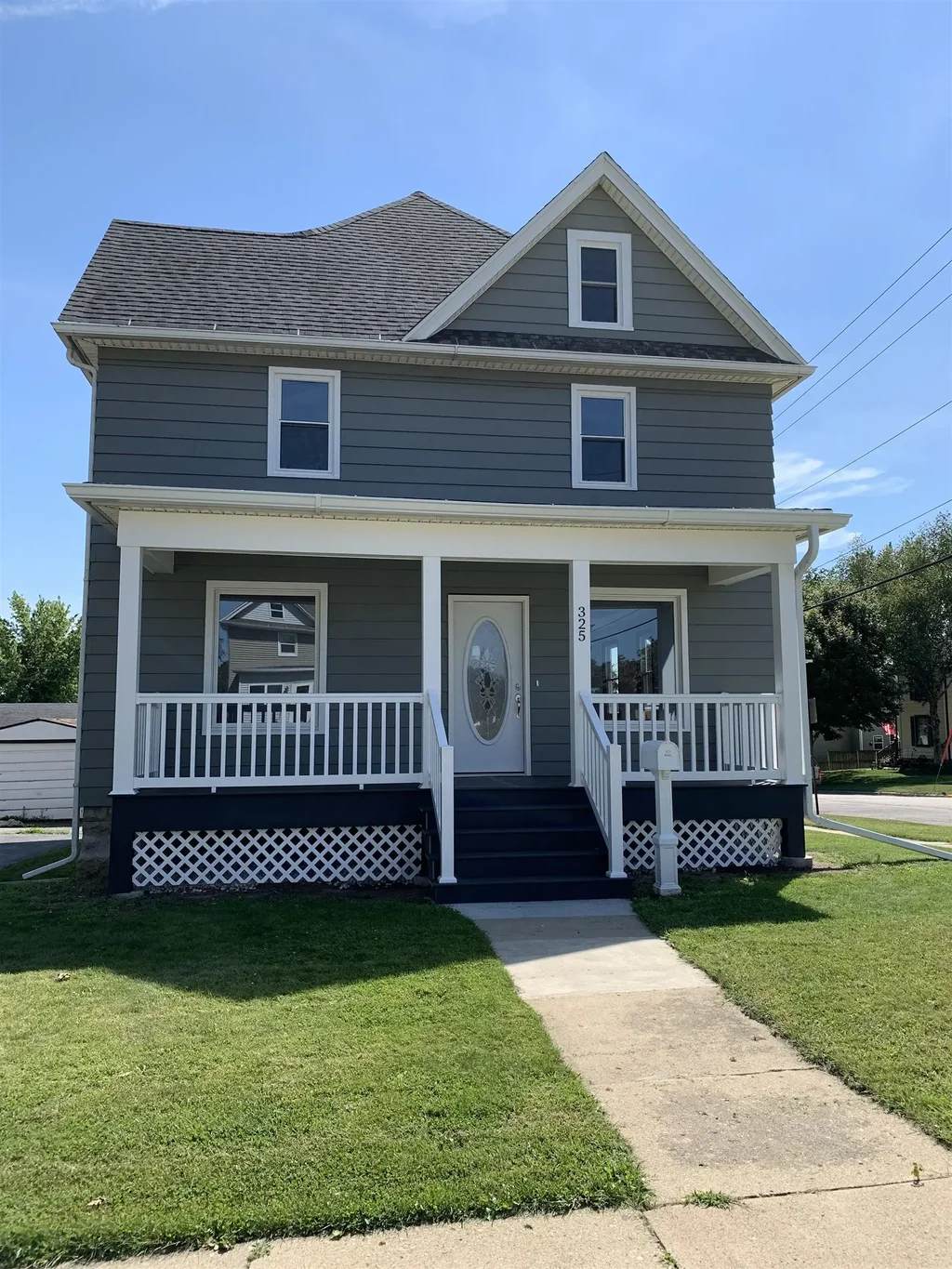 325 W Maple Avenue, Beaver Dam