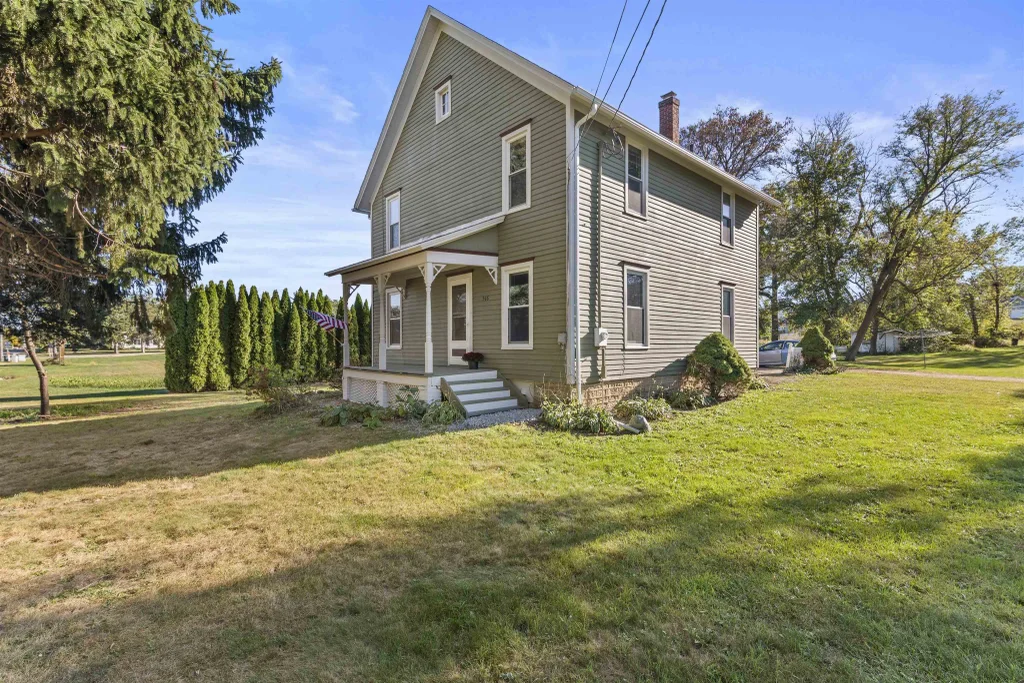 516 E Beloit Street, Orfordville