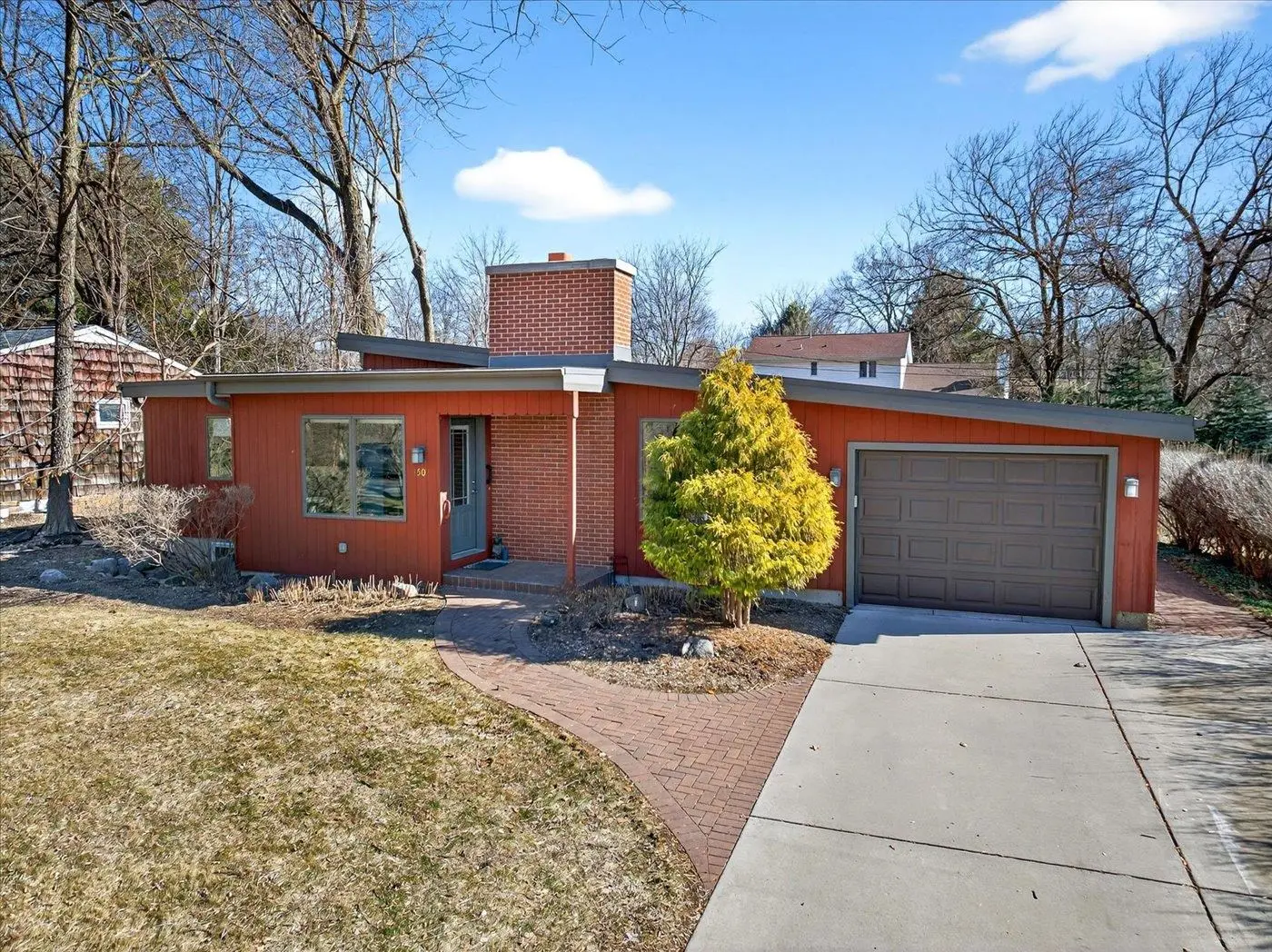 Photo of Listing #2014435