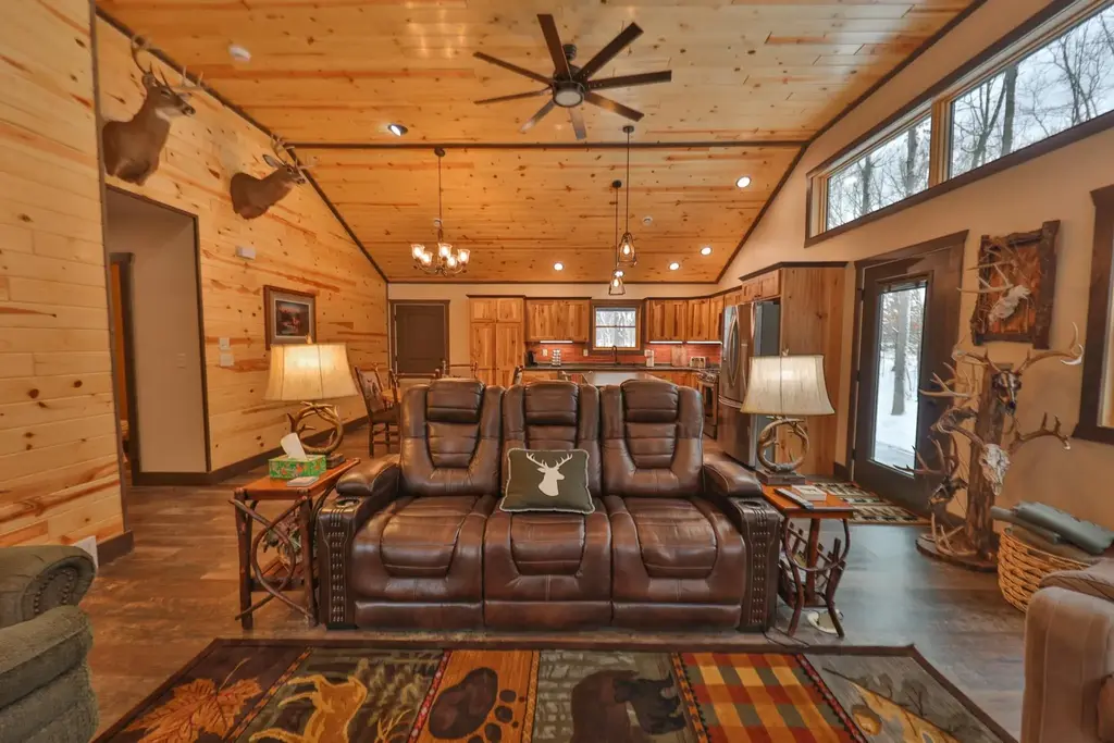 W9110 Wildwood Road, Seif