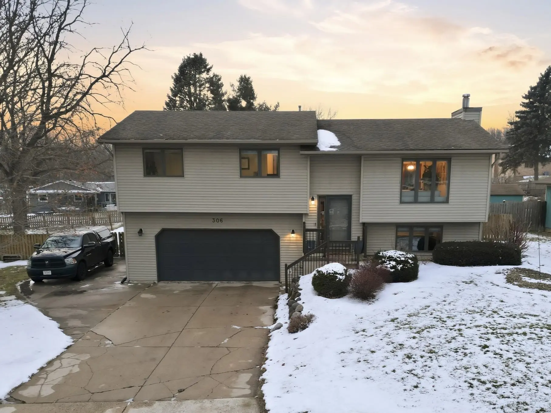 Photo of Listing #2014491