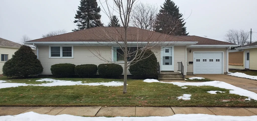 403 Johnson Street, Waupun