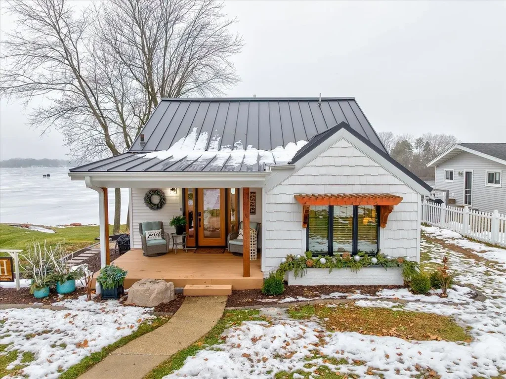 N8595 Sunset Beach Road, Trenton