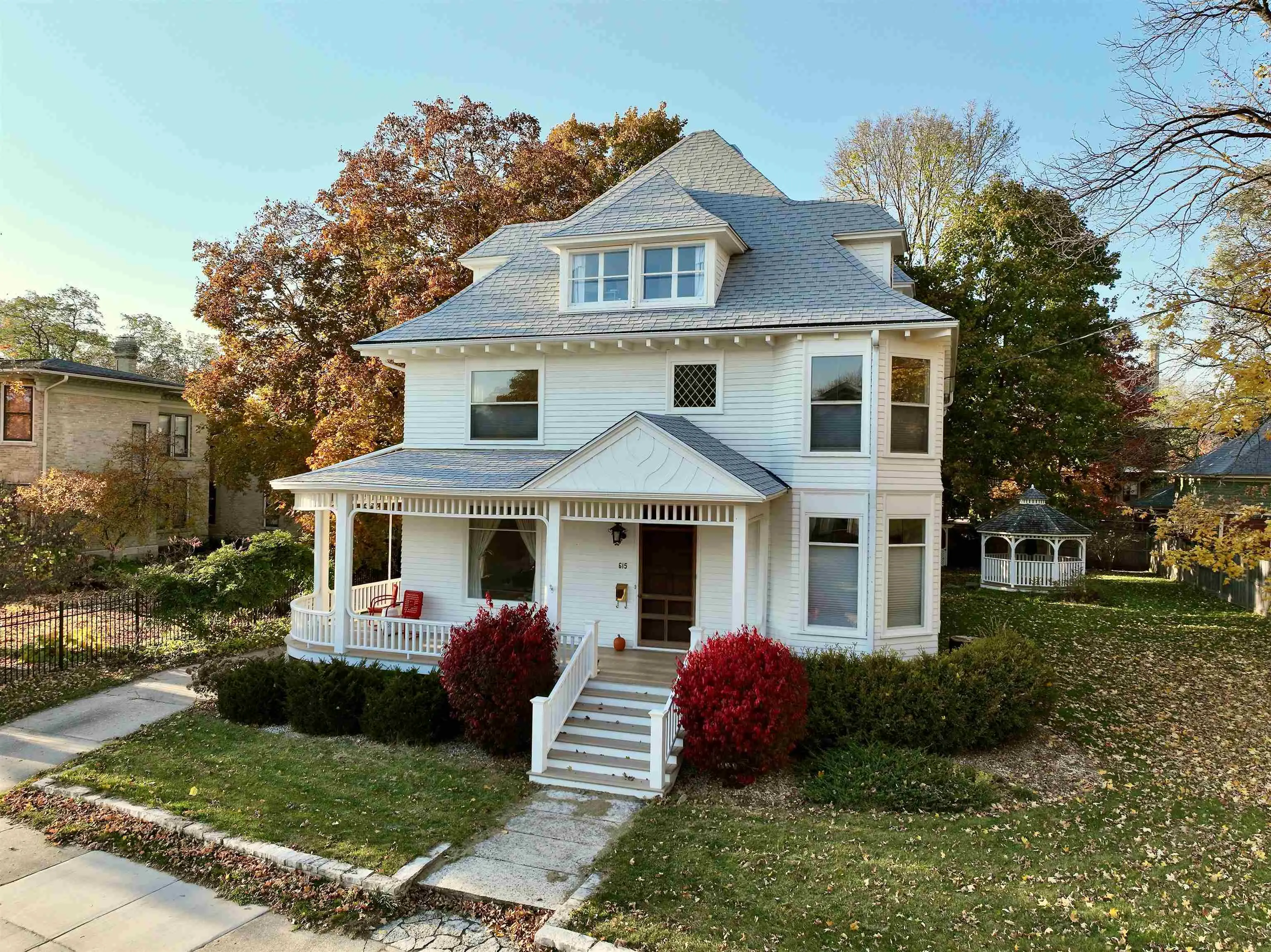 Photo of Listing #2014679