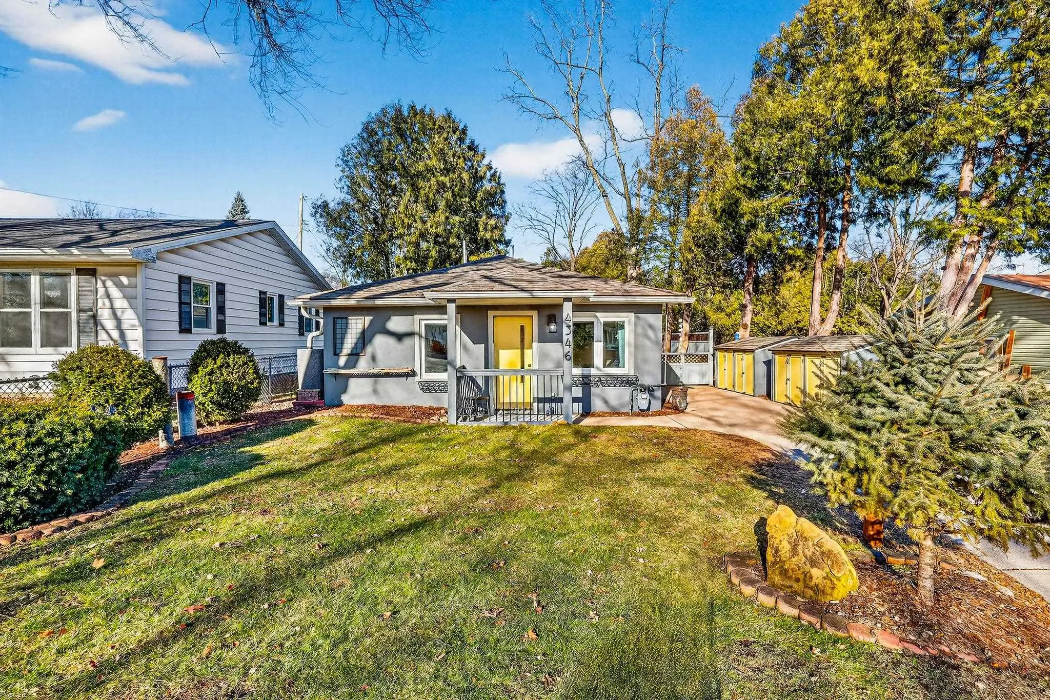 Photo of Listing #2014792