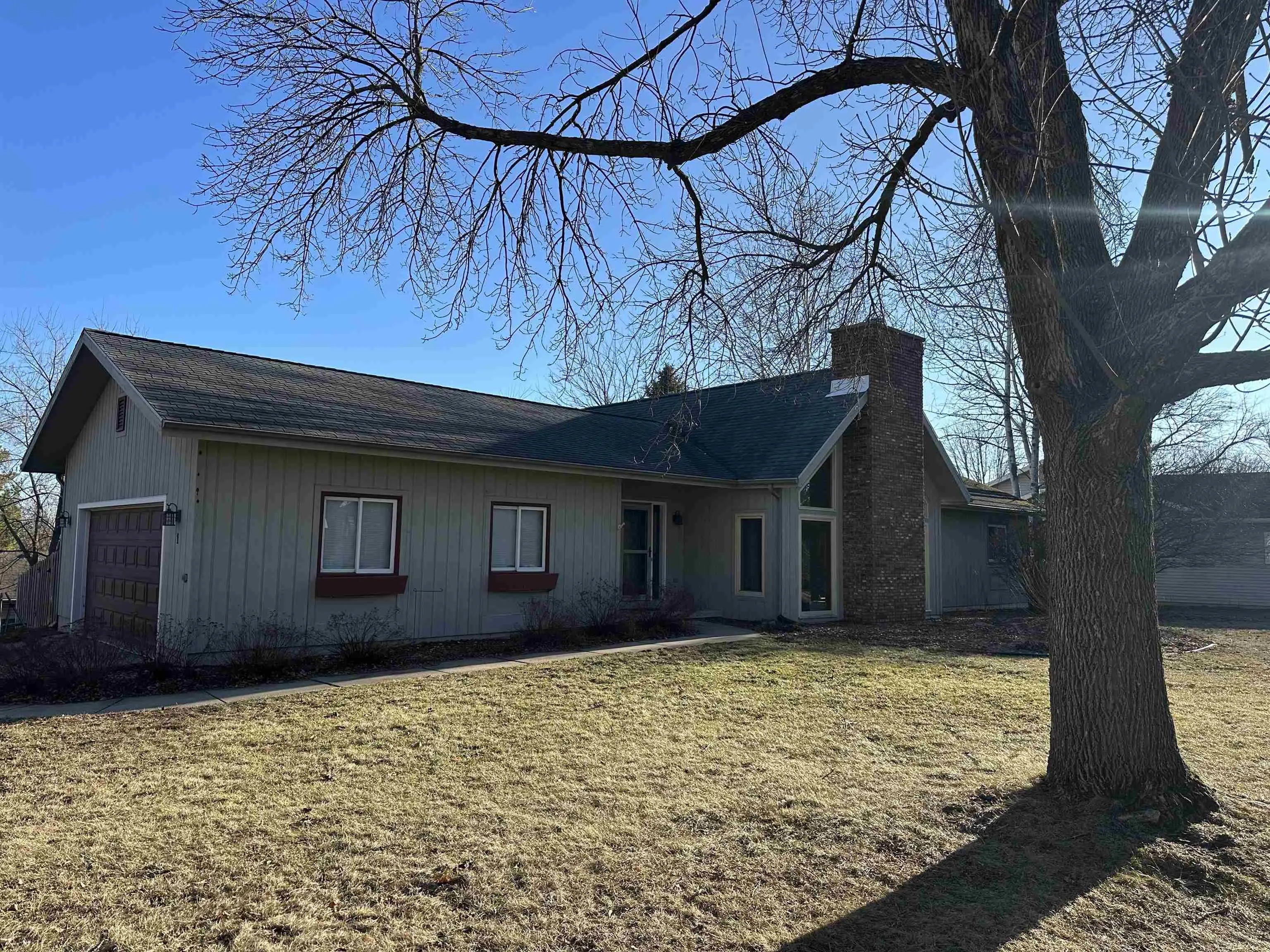 Photo of Listing #2014815