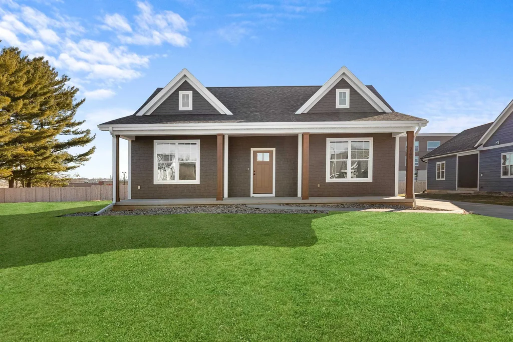 748 Kennedy Street, Sauk City