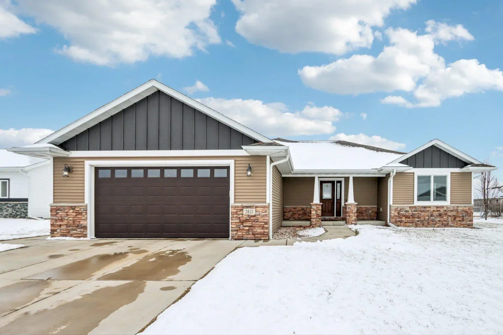 2021 Goldfinch Lane, Sauk City