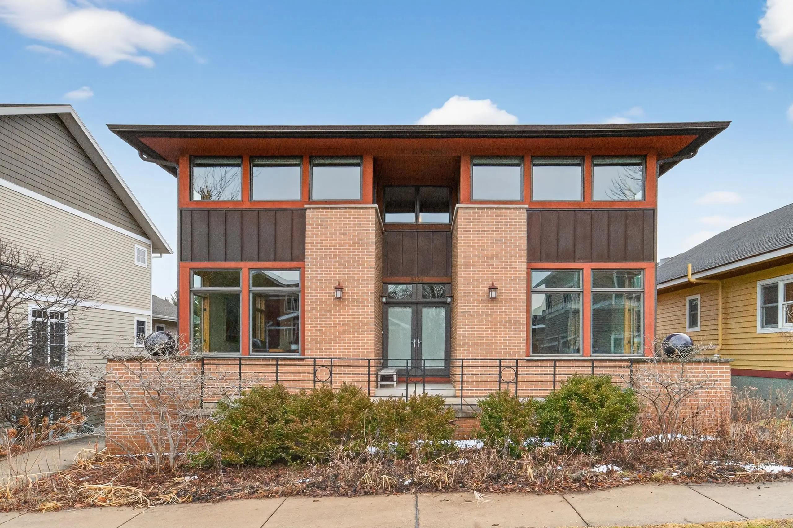 Photo of Listing #2014994