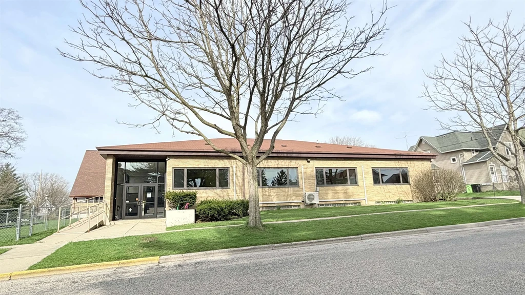 #east - 308 Oneida Street, Beaver Dam