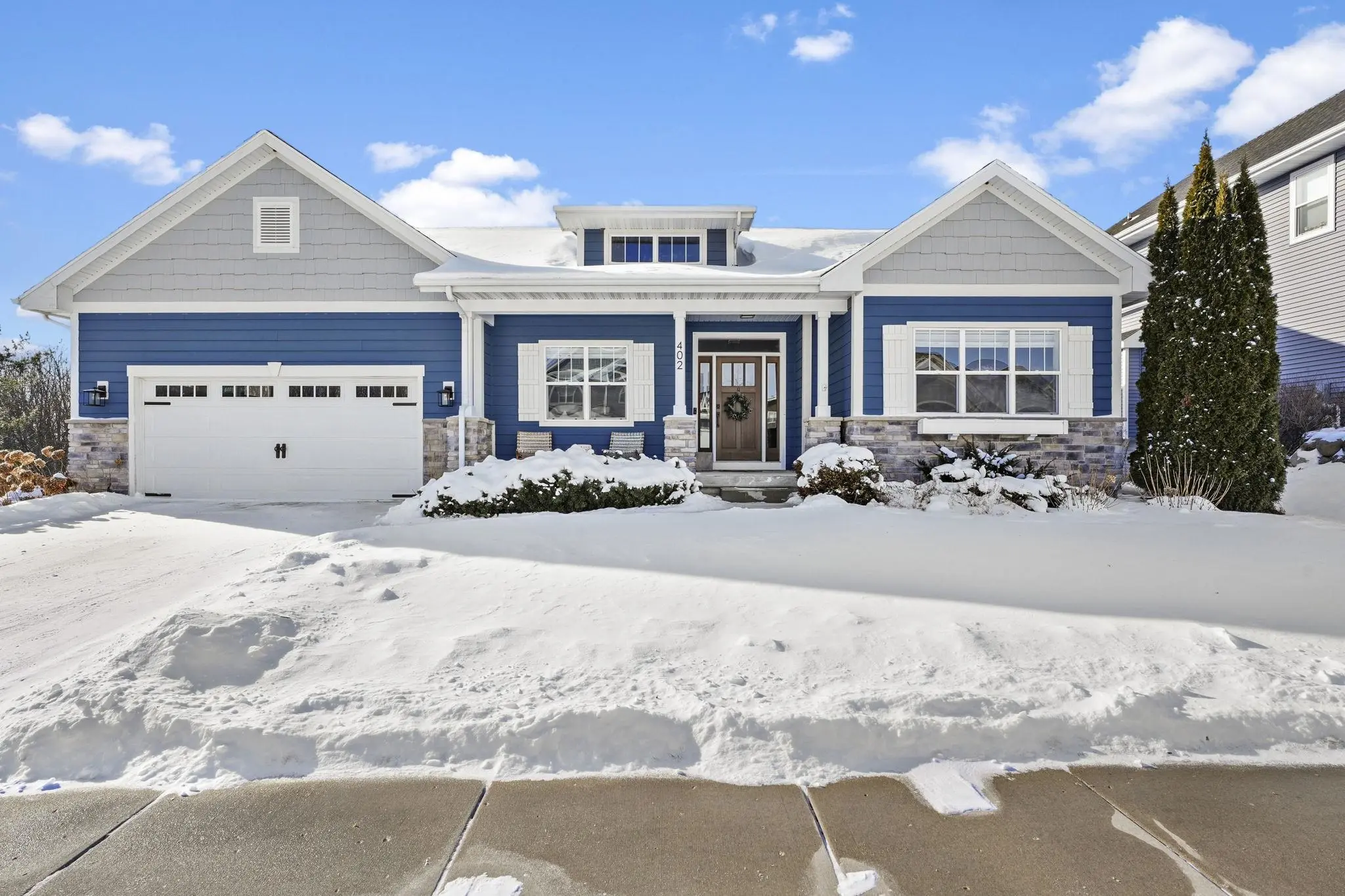 Photo of Listing #2015097