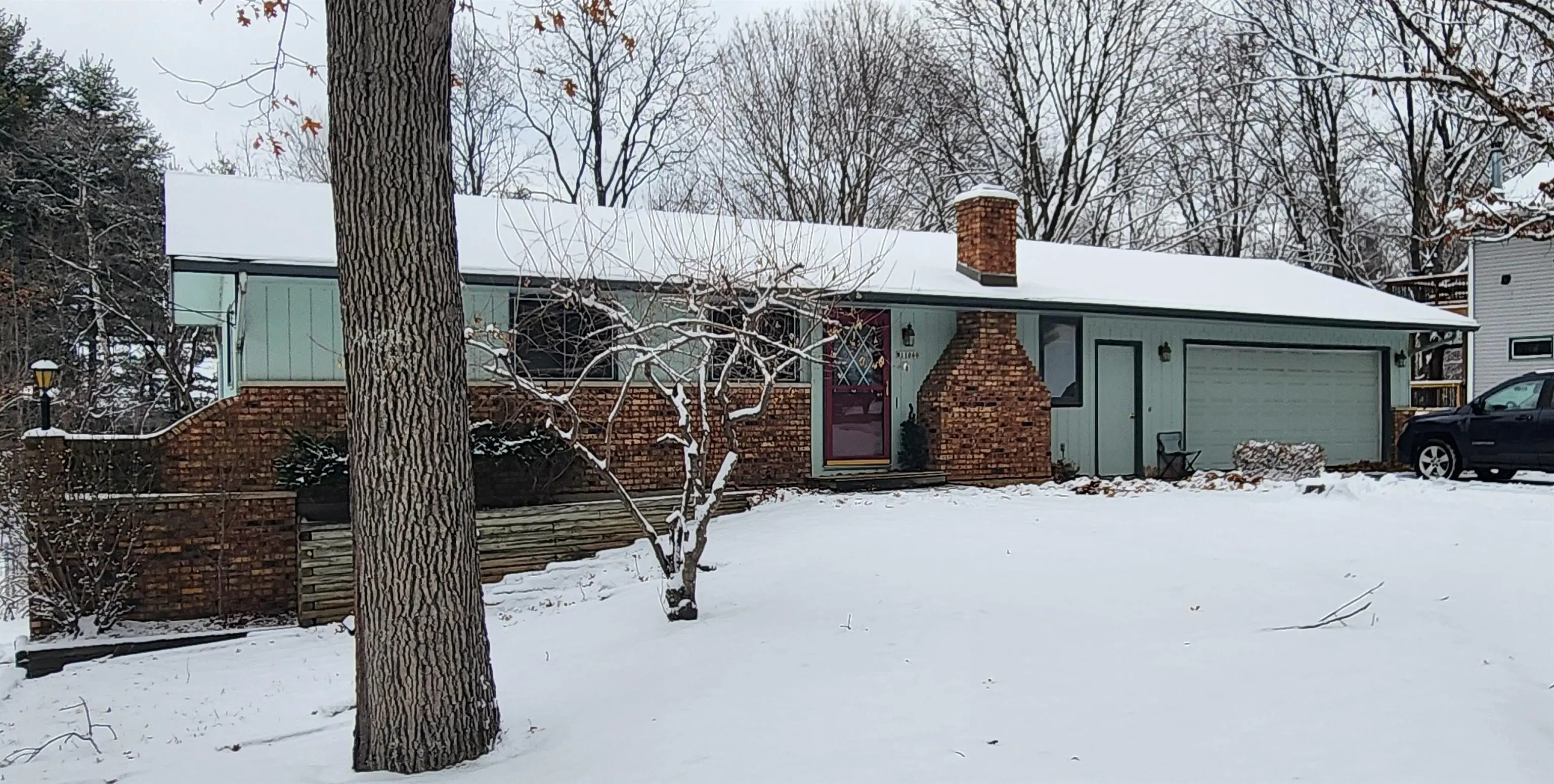 Photo of Listing #2015137