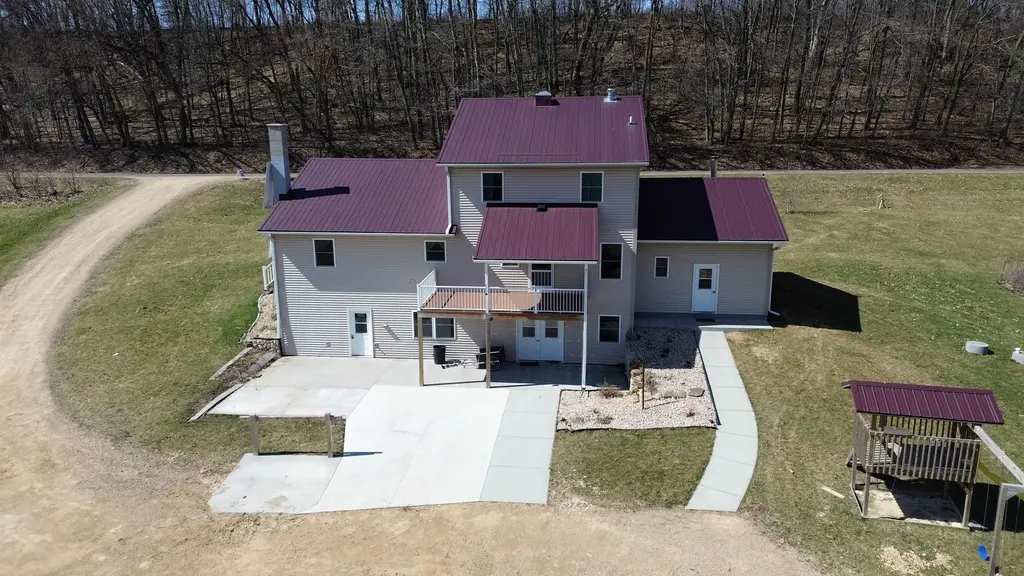 S6720 Eli Valley Road, Westfield