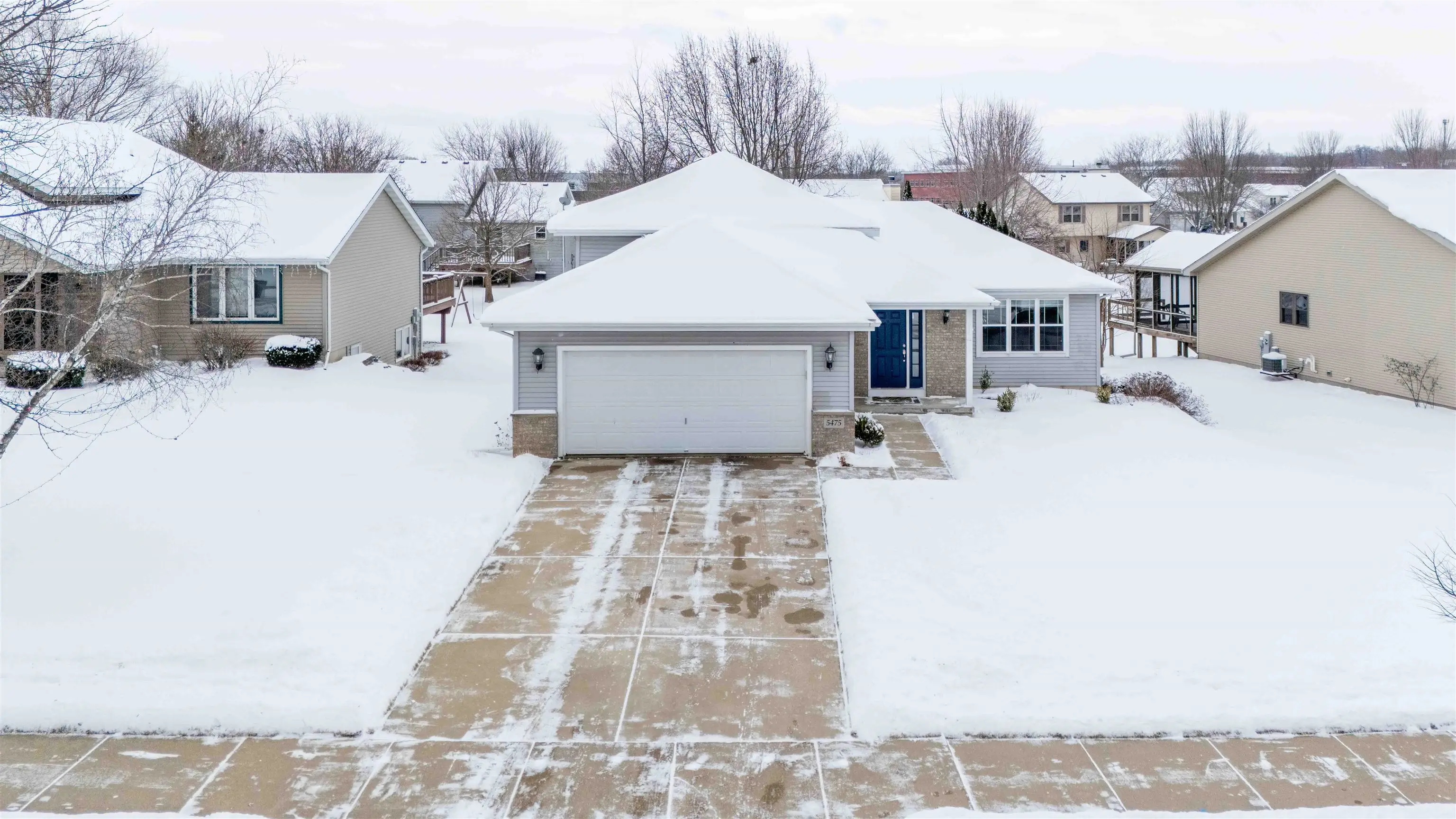 Photo of Listing #2015167