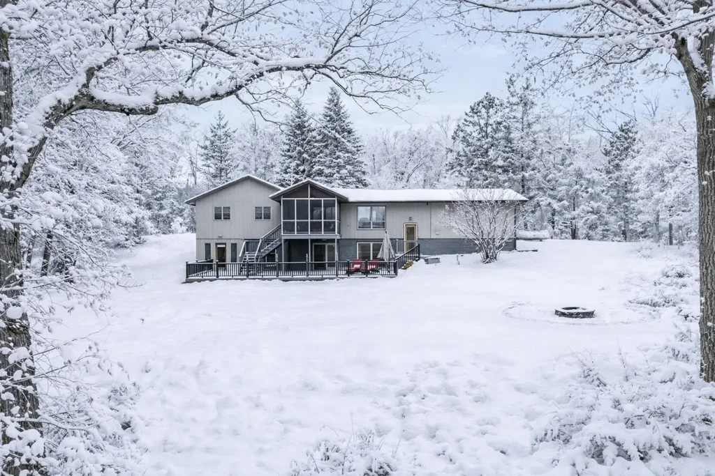 N5630 Thunderbird Road, Caledonia