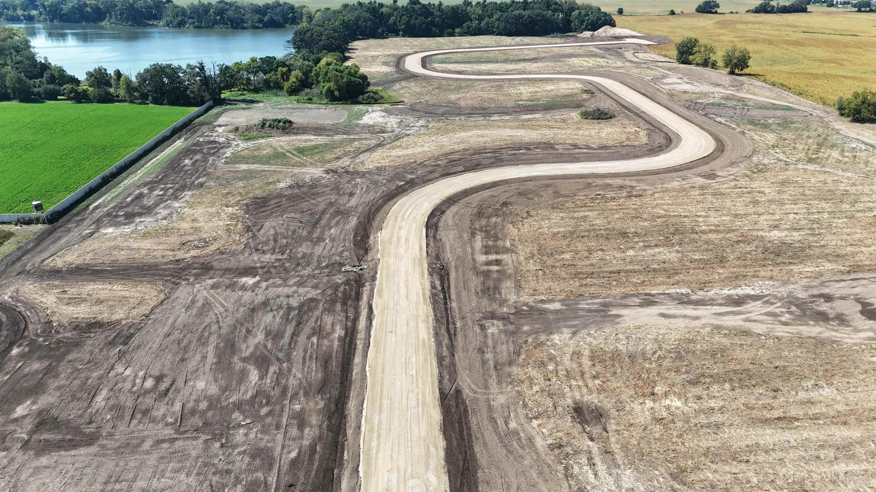 Photo of Listing #2015246