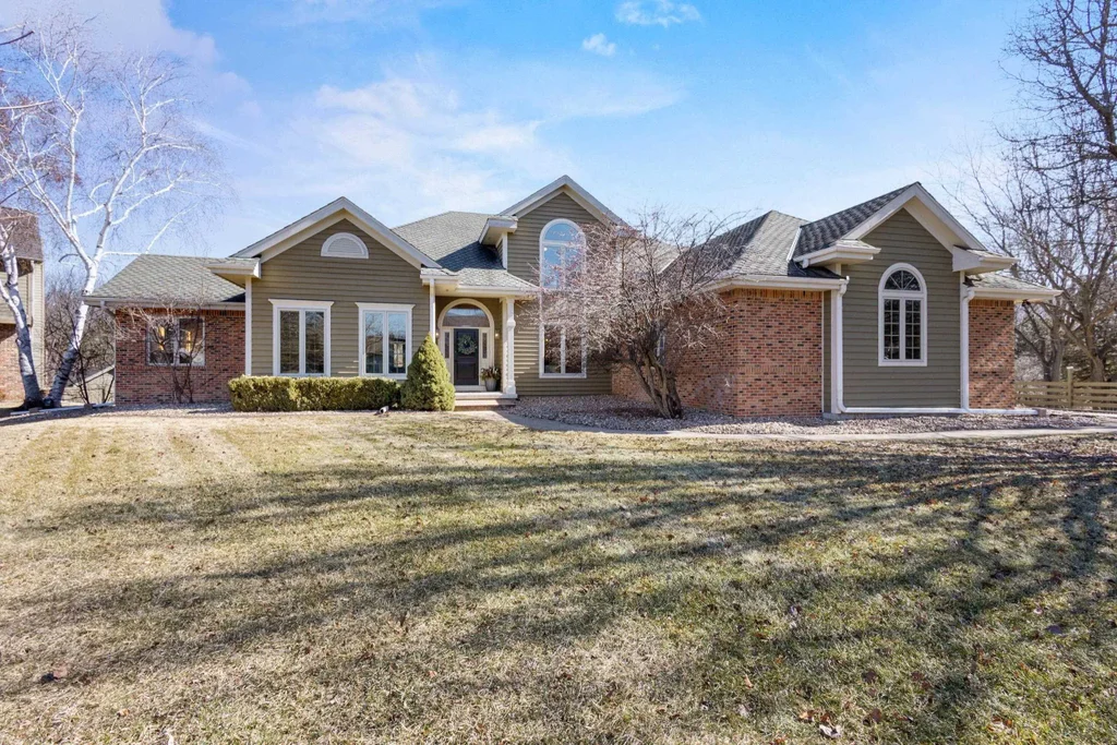 1501 Beechwood Circle, Middleton