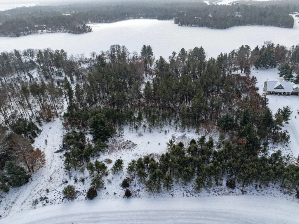 W5523 Windover Court, Germantown