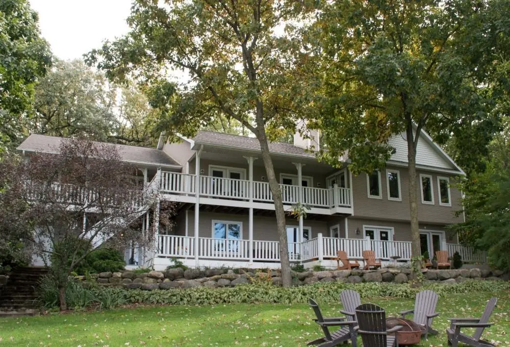 5525 Portage Road, Burke