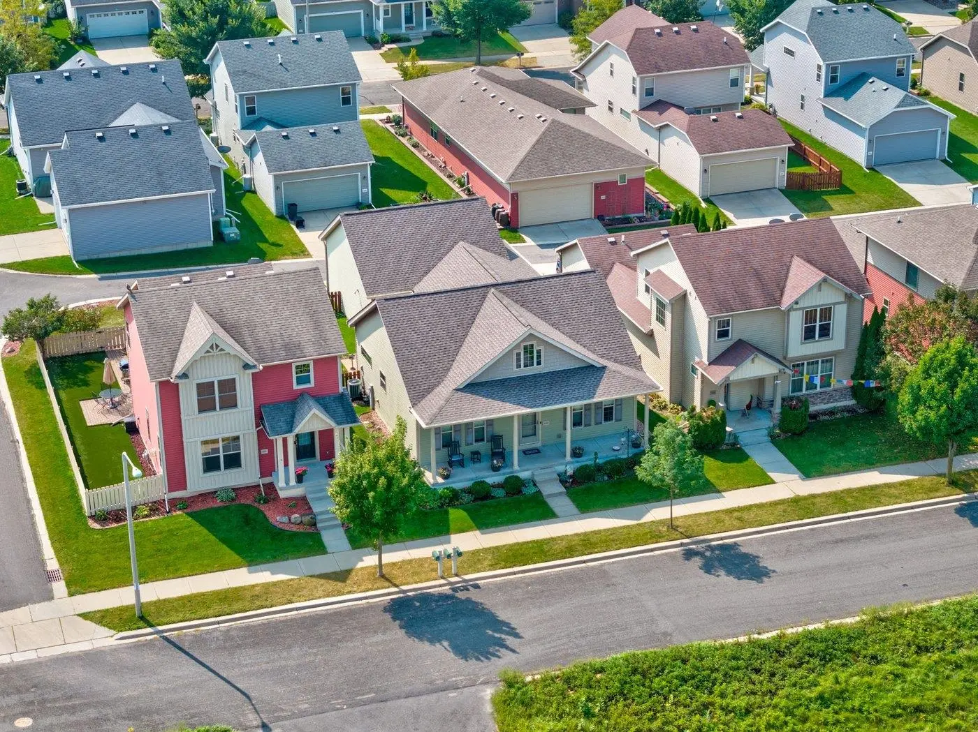 Photo of Listing #2015511