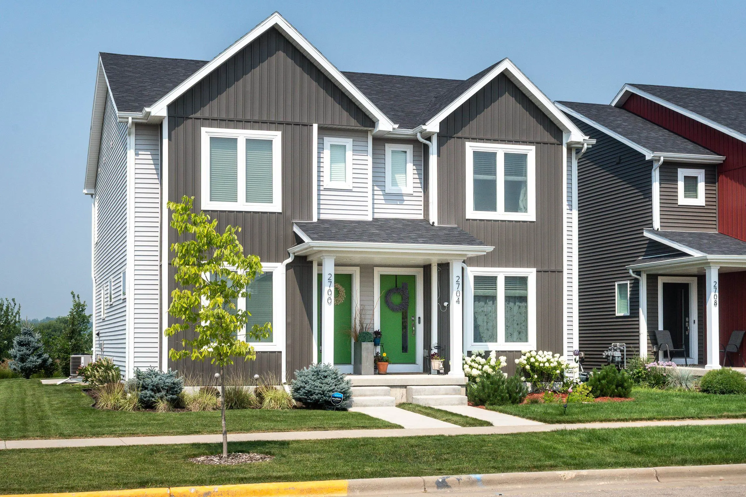 Photo of Listing #2015688