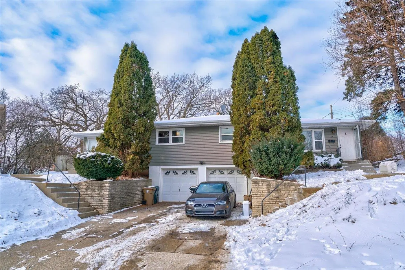 Photo of Listing #2015761