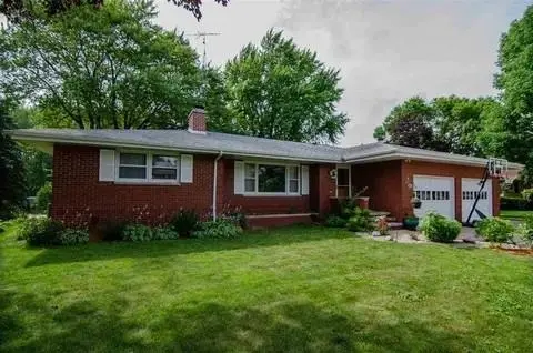 Photo of Listing #2015820