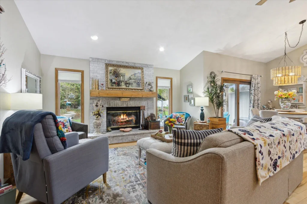 1903 St George Lane, Janesville