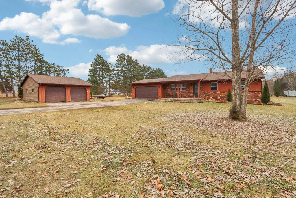 E9959 3rd Street, Prairie Du Sac