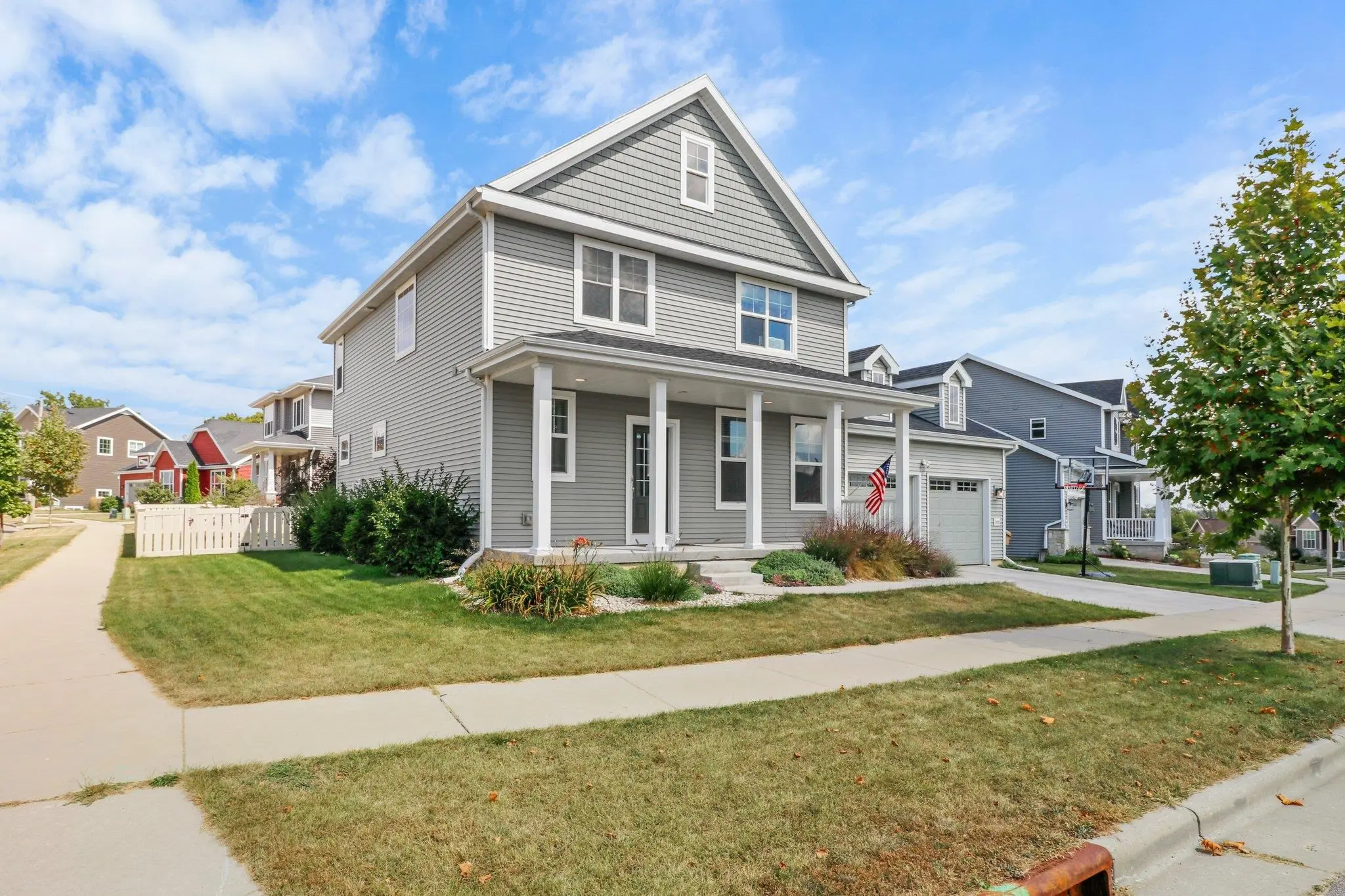 Photo of Listing #2016033