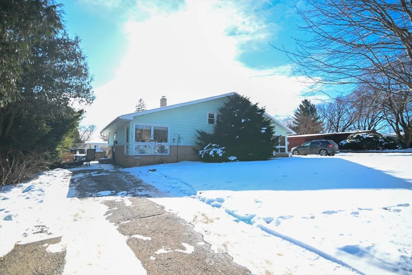 Photo of Listing #2016043