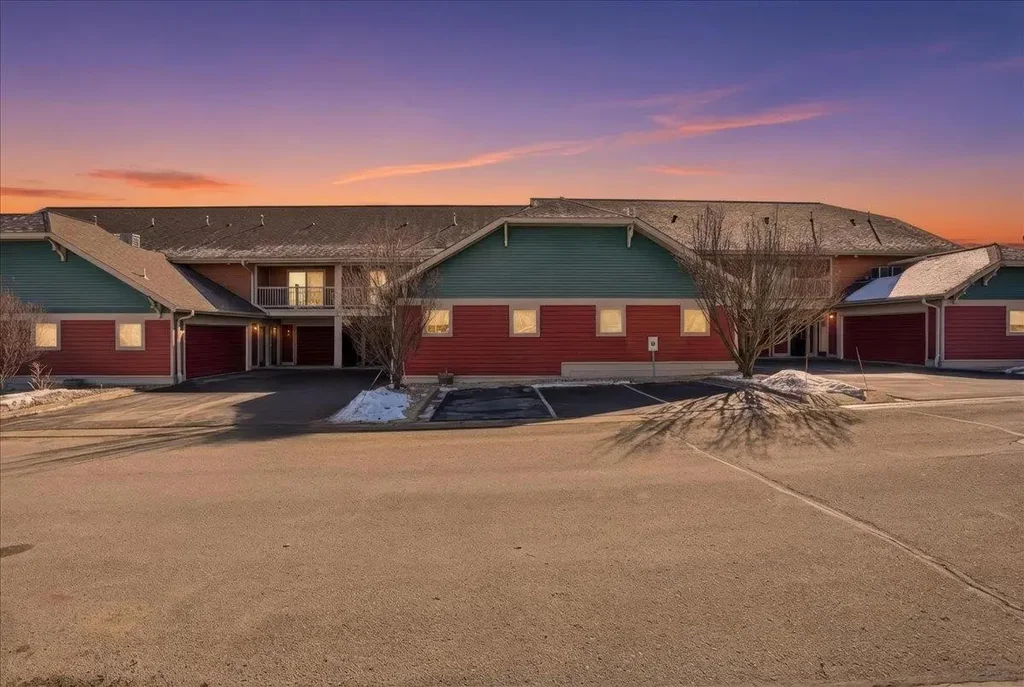 #203 - 133 E Railroad Street, Verona