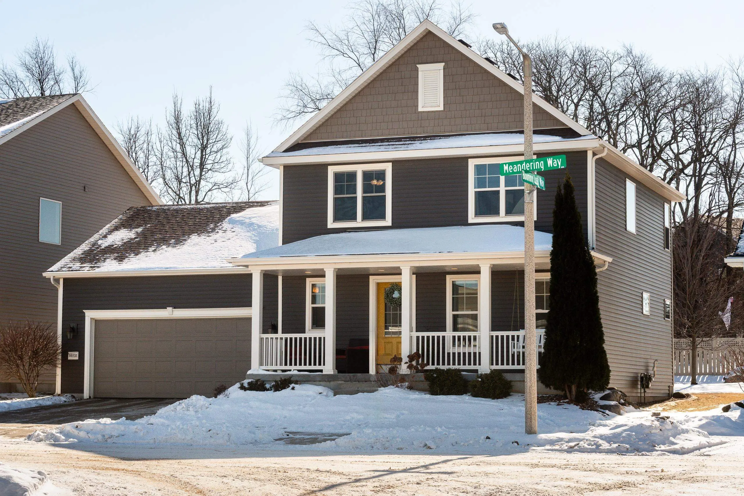 Photo of Listing #2016077