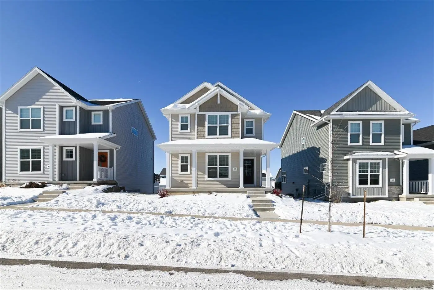 Photo of Listing #2016099