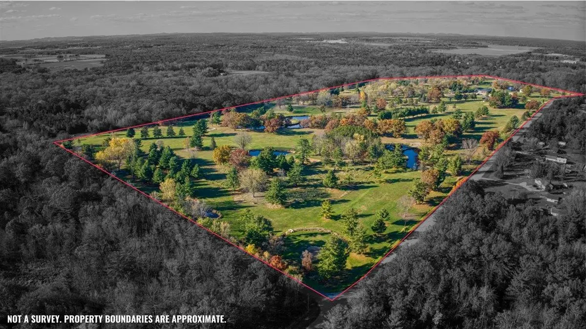 Photo of Listing #2016136