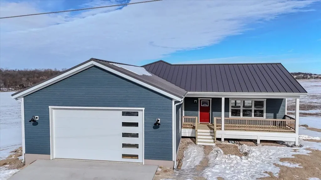 516 Church Street, Fall River