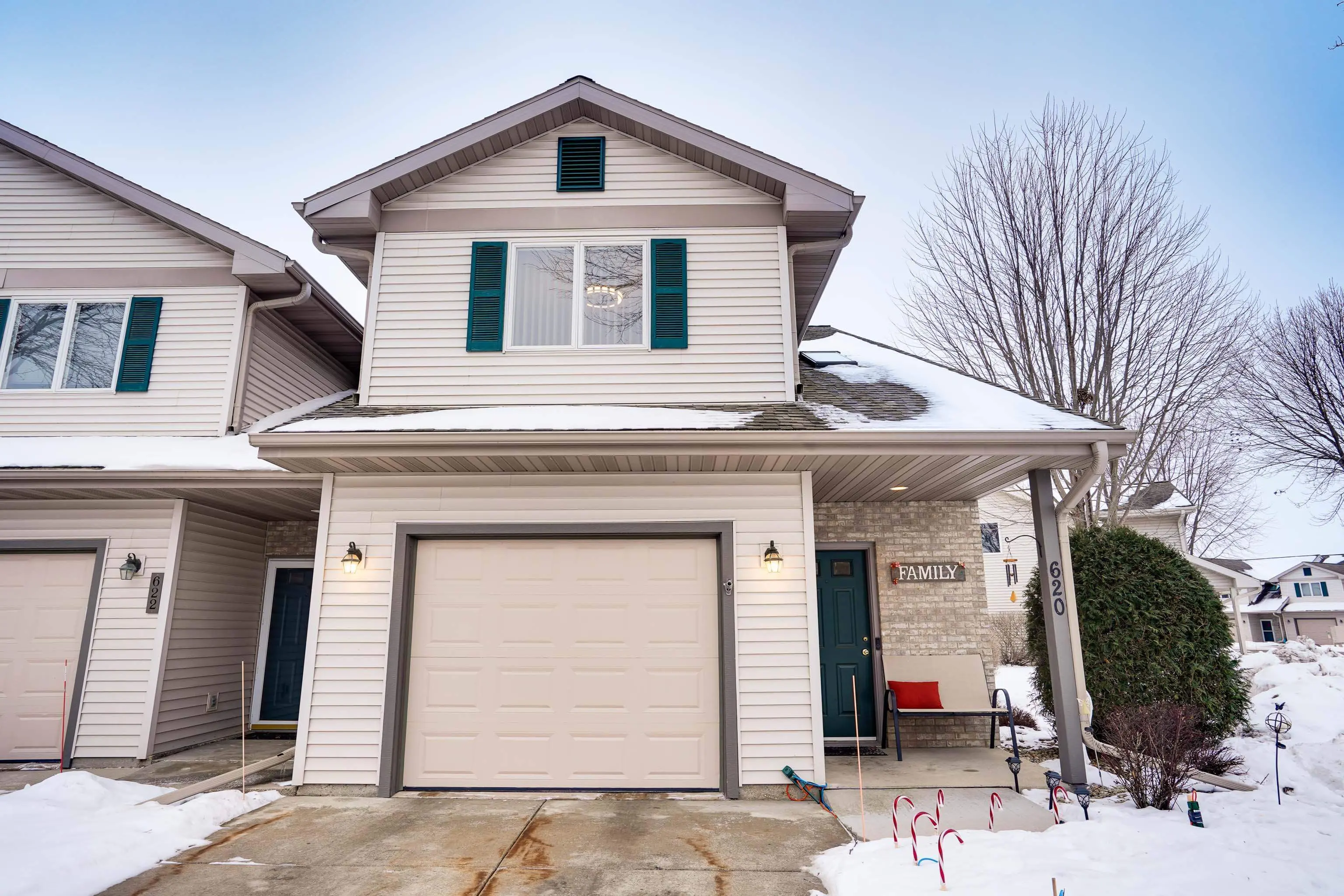 Photo of Listing #2016443